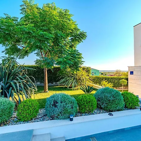 Villa Beautiful Lara In With Pool *