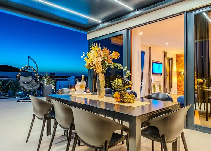 Beautiful Lara In With Pool 빌라 *