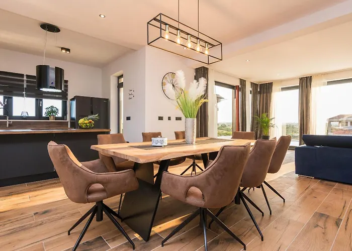 Beautiful Lara In With Pool Vrana (Zadar)